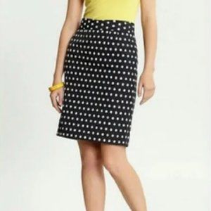 J. CREW THE PENCIL SKIRT NAVY WHITE POLKA DOT SIZE 6